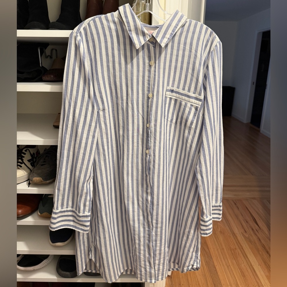 VICTORIA'S SECRET WHITE BLUE STRIPED COTTON BUTTON -DOWN SLEEPSHIRT - Picture 3 of 10